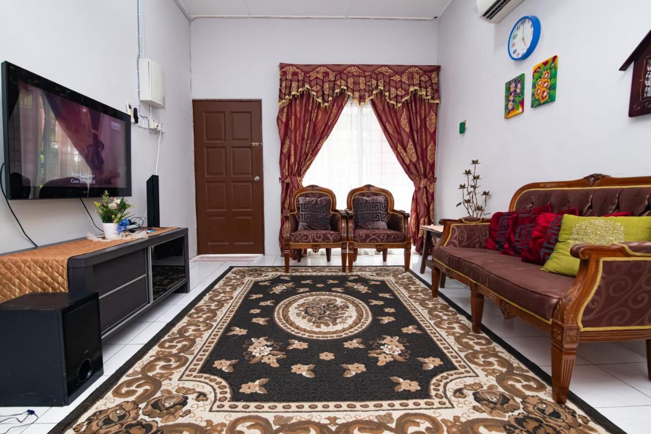 Tamu Nor Homestay Kuantan Ngoại thất bức ảnh